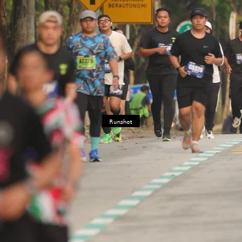 Runner Photo 5626091