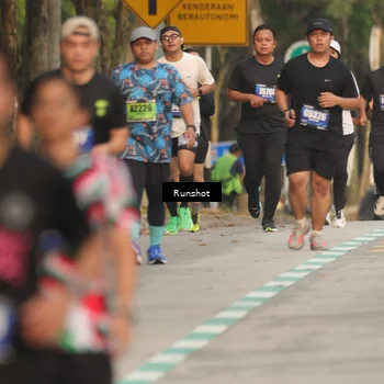 Runner Photo 5626092