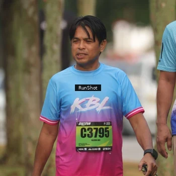 Runner Photo 5626379