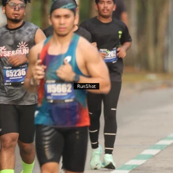 Runner Photo 5626560
