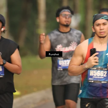 Runner Photo 5626592