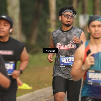 Runner Photo 5626607
