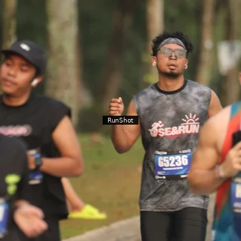 Runner Photo 5626611