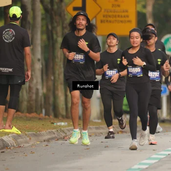 Runner Photo 5626735