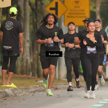 Runner Photo 5626747