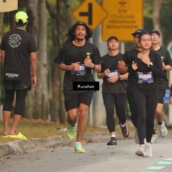 Runner Photo 5626749