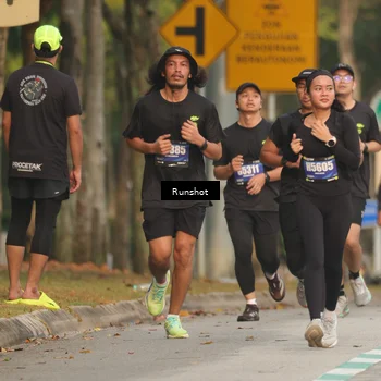 Runner Photo 5626753