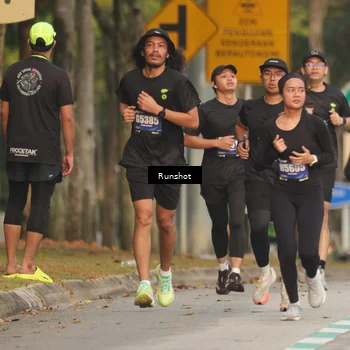 Runner Photo 5626757