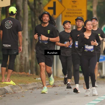 Runner Photo 5626765