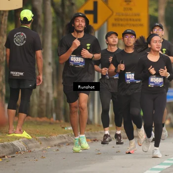 Runner Photo 5626772