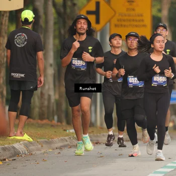 Runner Photo 5626773