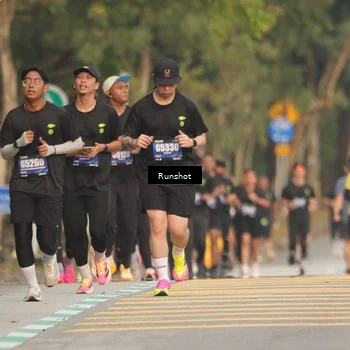 Runner Photo 5626899