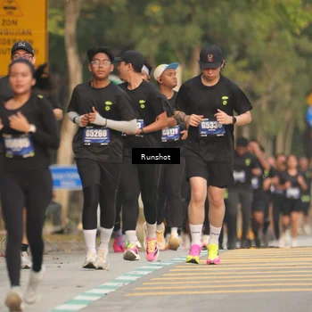 Runner Photo 5626916
