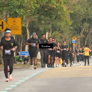 Runner Photo 5627290