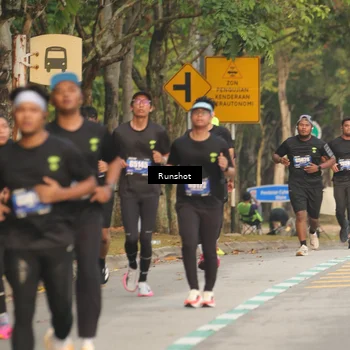 Runner Photo 5627334