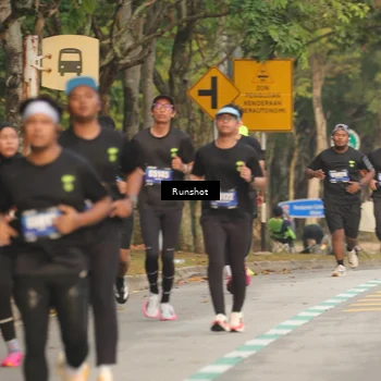 Runner Photo 5627341