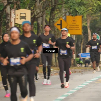Runner Photo 5627342