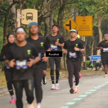 Runner Photo 5627343