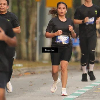 Runner Photo 5627998