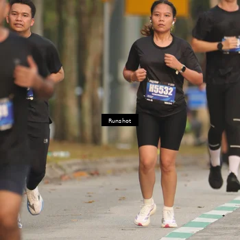 Runner Photo 5628003