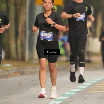 Runner Photo 5628049
