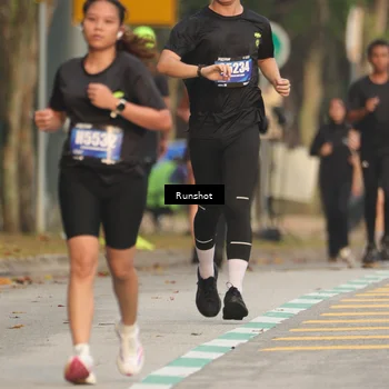 Runner Photo 5628055