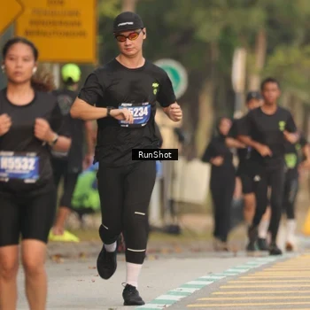 Runner Photo 5628093