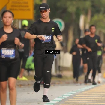 Runner Photo 5628098