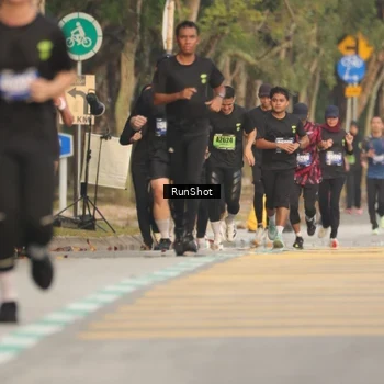 Runner Photo 5628150