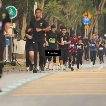 Runner Photo 5628157