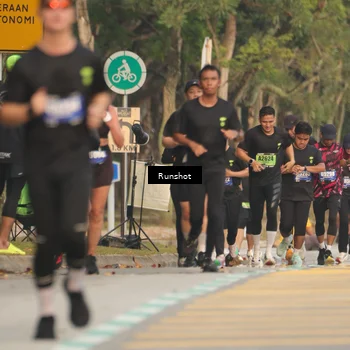 Runner Photo 5628169