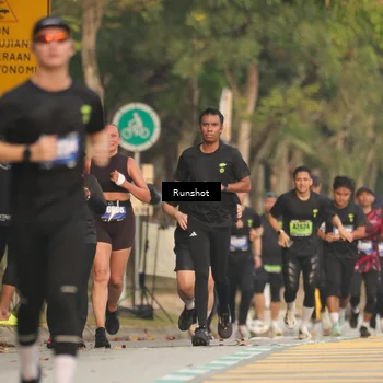 Runner Photo 5628203