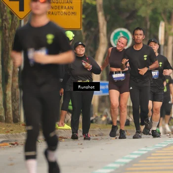 Runner Photo 5628337