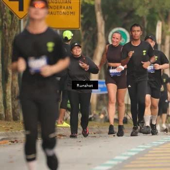 Runner Photo 5628349
