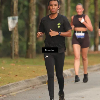 Runner Photo 5628547