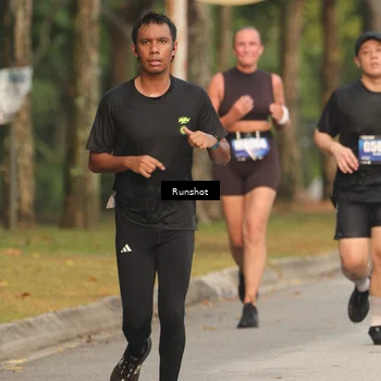 Runner Photo 5628594