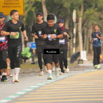 Runner Photo 5628669