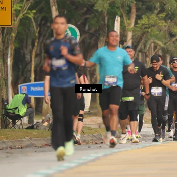 Runner Photo 5629407