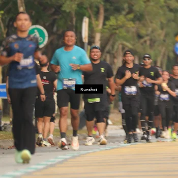 Runner Photo 5629471