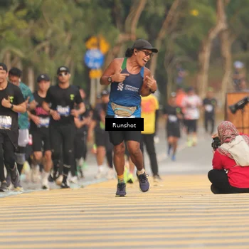 Runner Photo 5629653