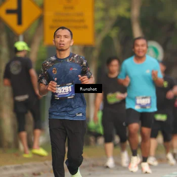 Runner Photo 5629863