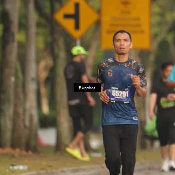 Runner Photo 5629868
