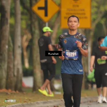 Runner Photo 5629870