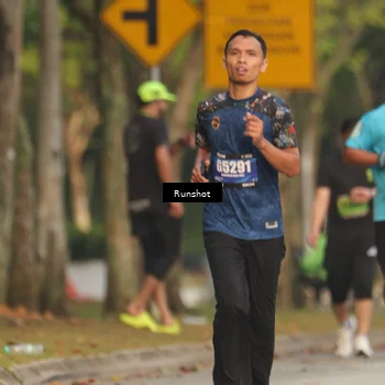 Runner Photo 5629873