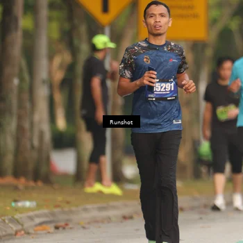 Runner Photo 5629876