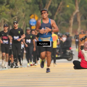 Runner Photo 5629949