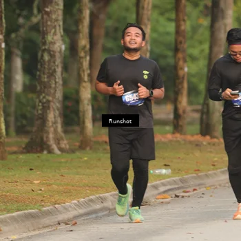 Runner Photo 5630314