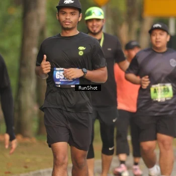 Runner Photo 5630379
