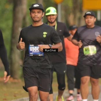 Runner Photo 5630385