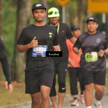 Runner Photo 5630393